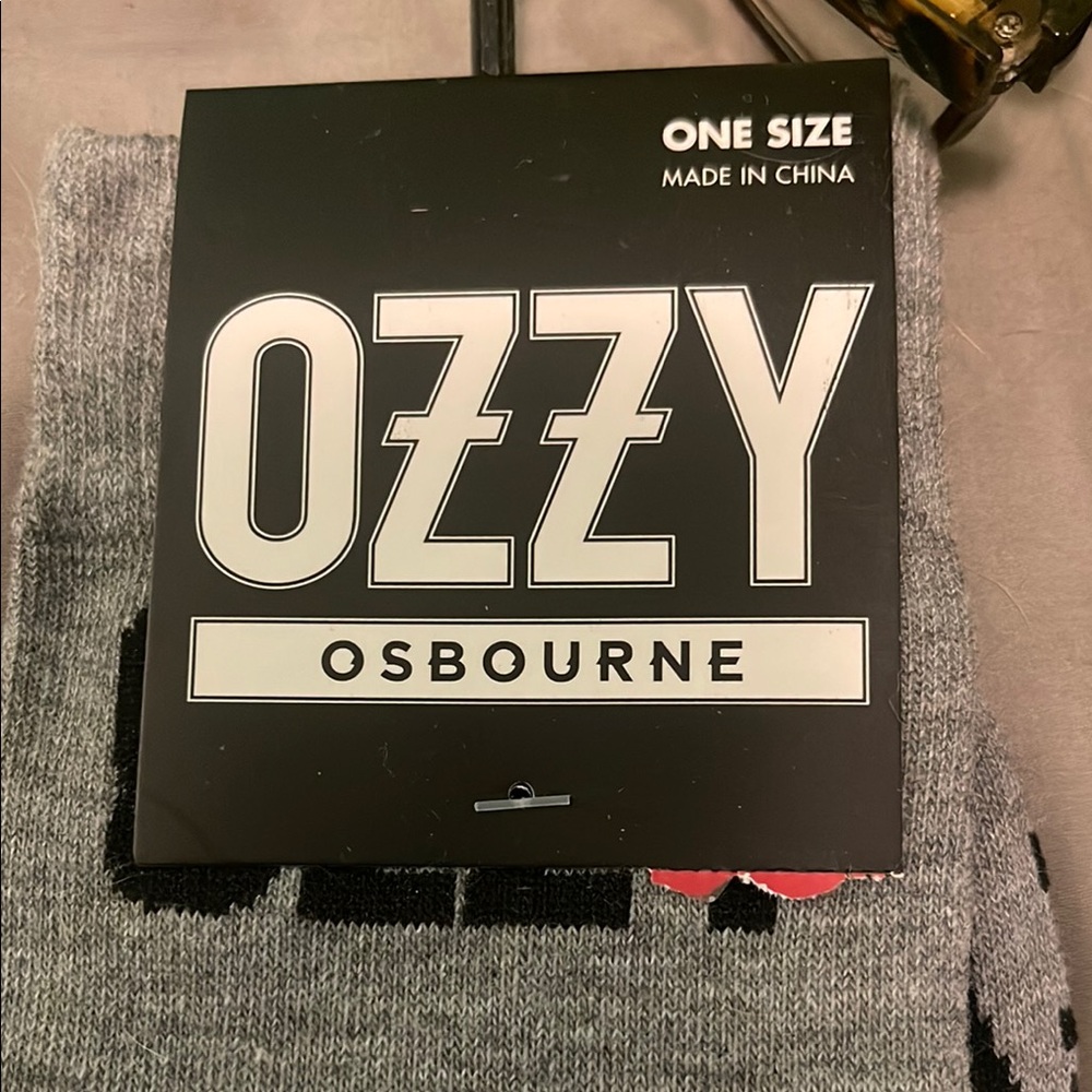 Ozzy Osbourne Gray Knit Scalf high socks